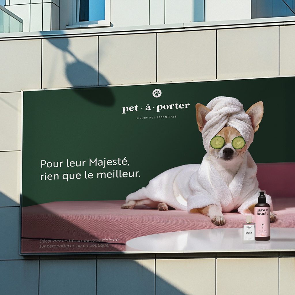 FREE-Modern-Facade-Billboard-Mockup